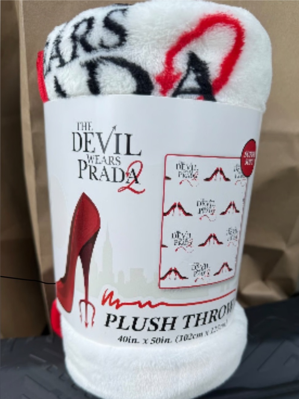The Devil wears Prada2 Handbag-Popcorn  Bucket w/ Charm,Plush Blanket & FreeGift - Picture 2 of 16